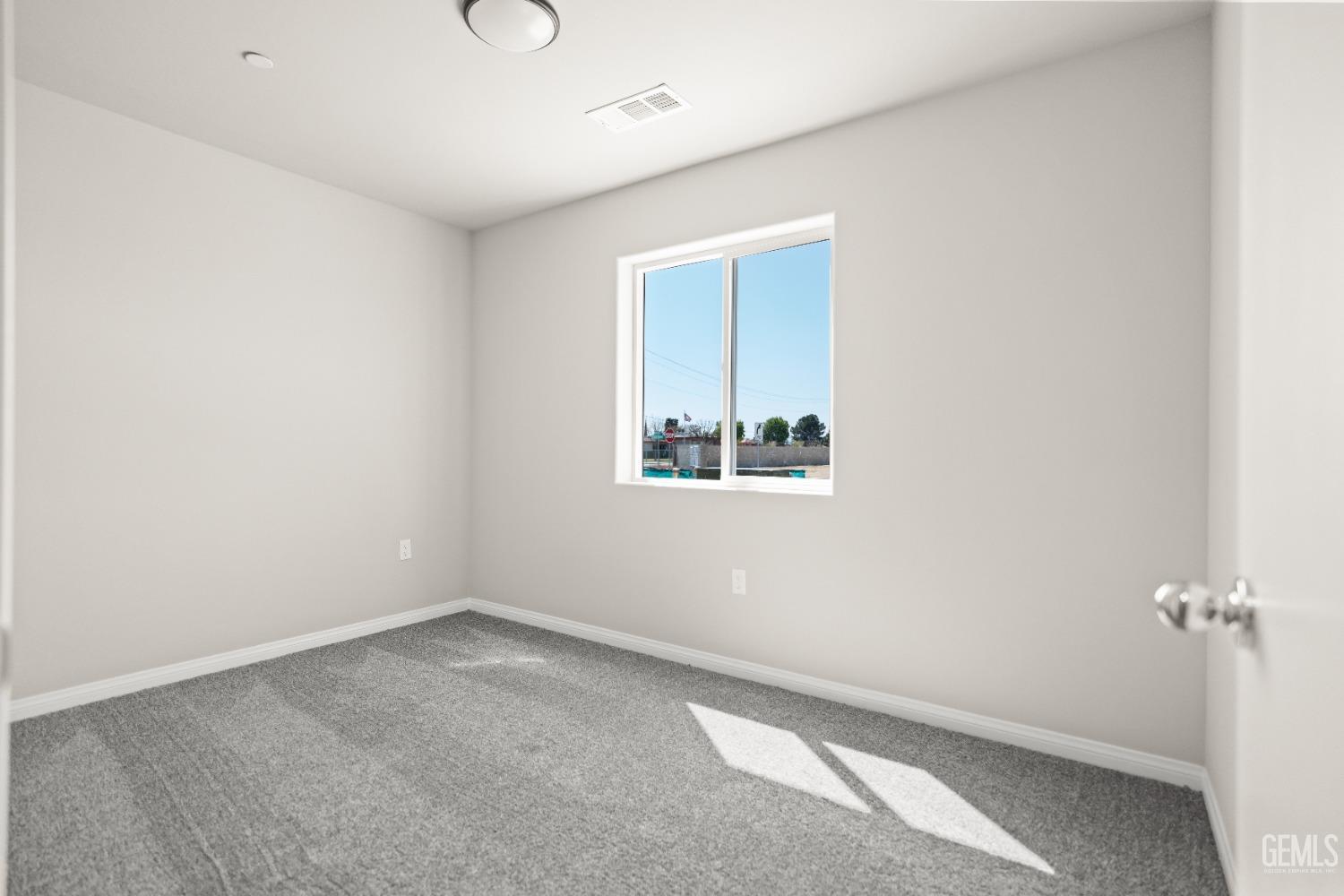 Undisclosed Address Bakersfield, CA 93307 - Photo 5 of 36