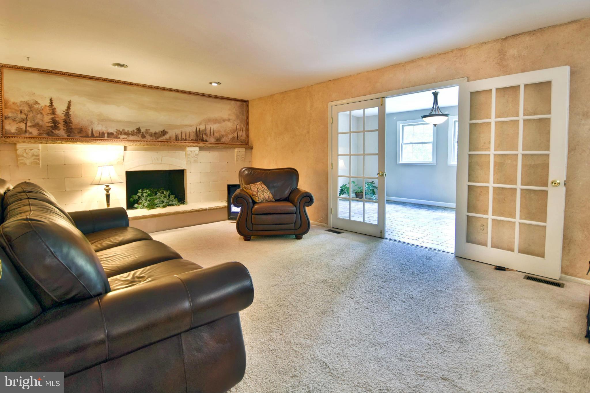 2040 Middlebridge Drive Silver Spring, MD 20906 - Photo 10 of 30 Family Room