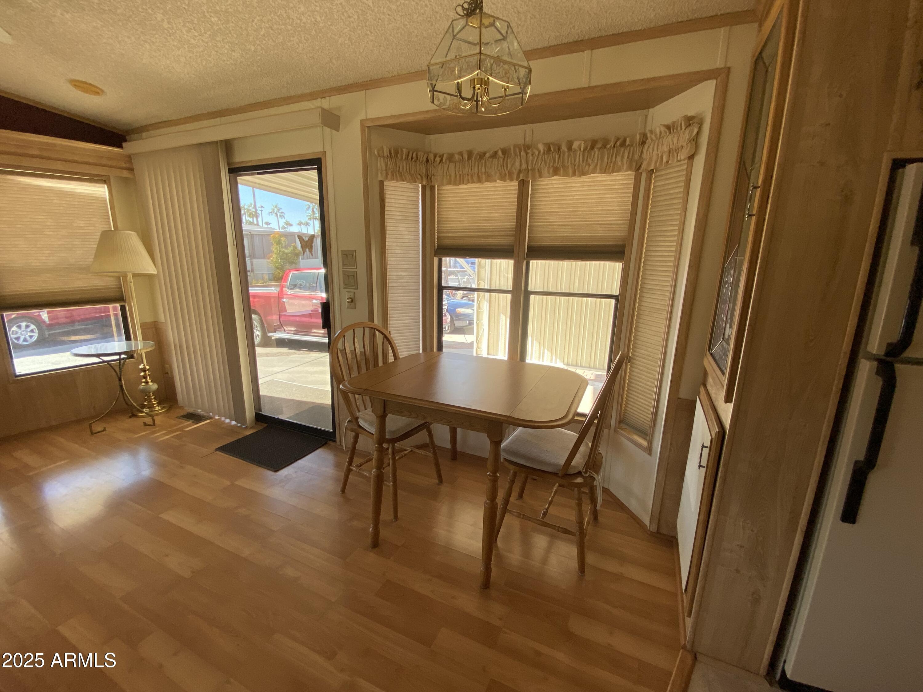 1185 West Klamath Avenue Apache Junction, AZ 85119 - Photo 4 of 26 IMG_5359