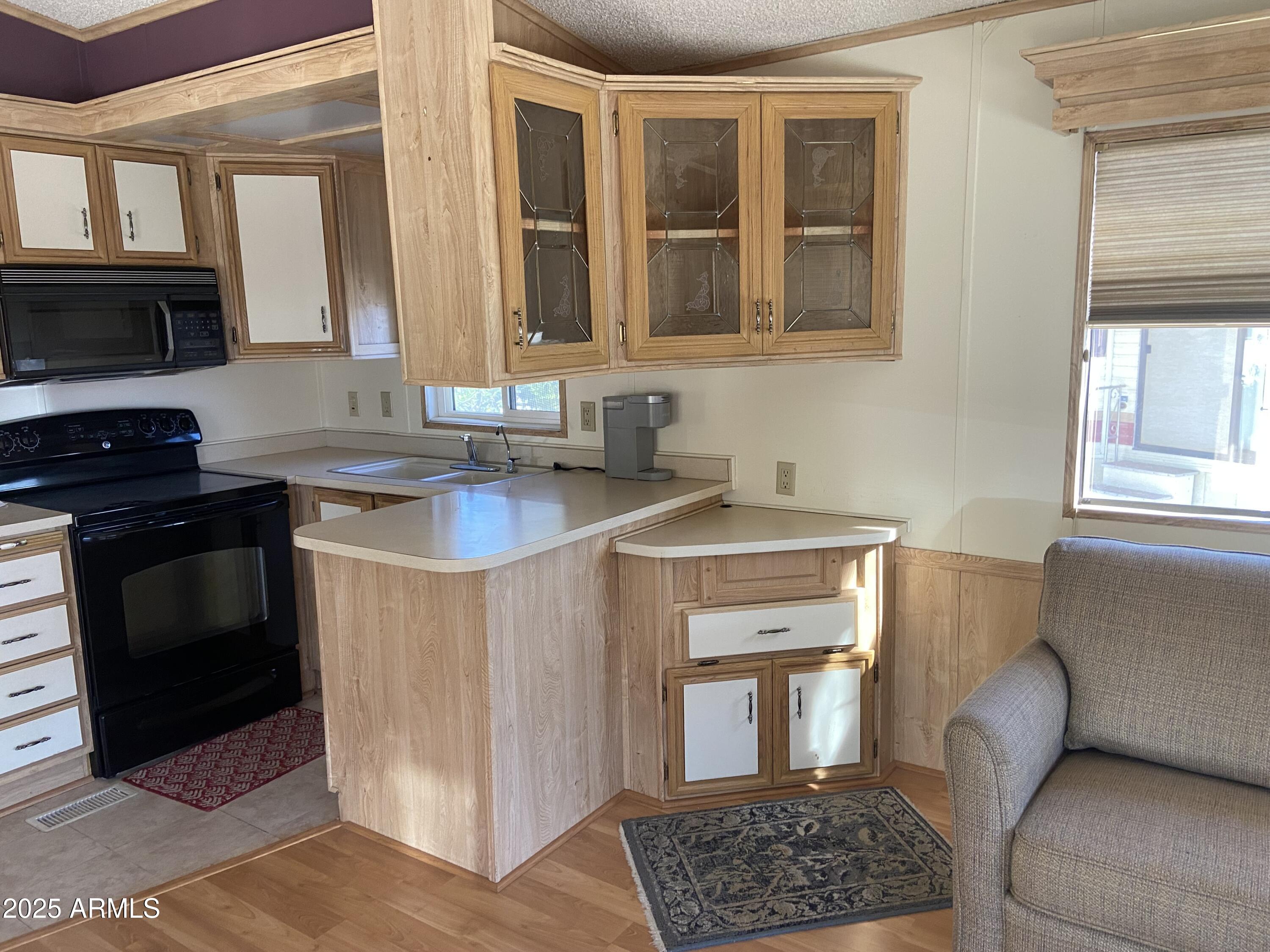 1185 West Klamath Avenue Apache Junction, AZ 85119 - Photo 5 of 26 IMG_5363