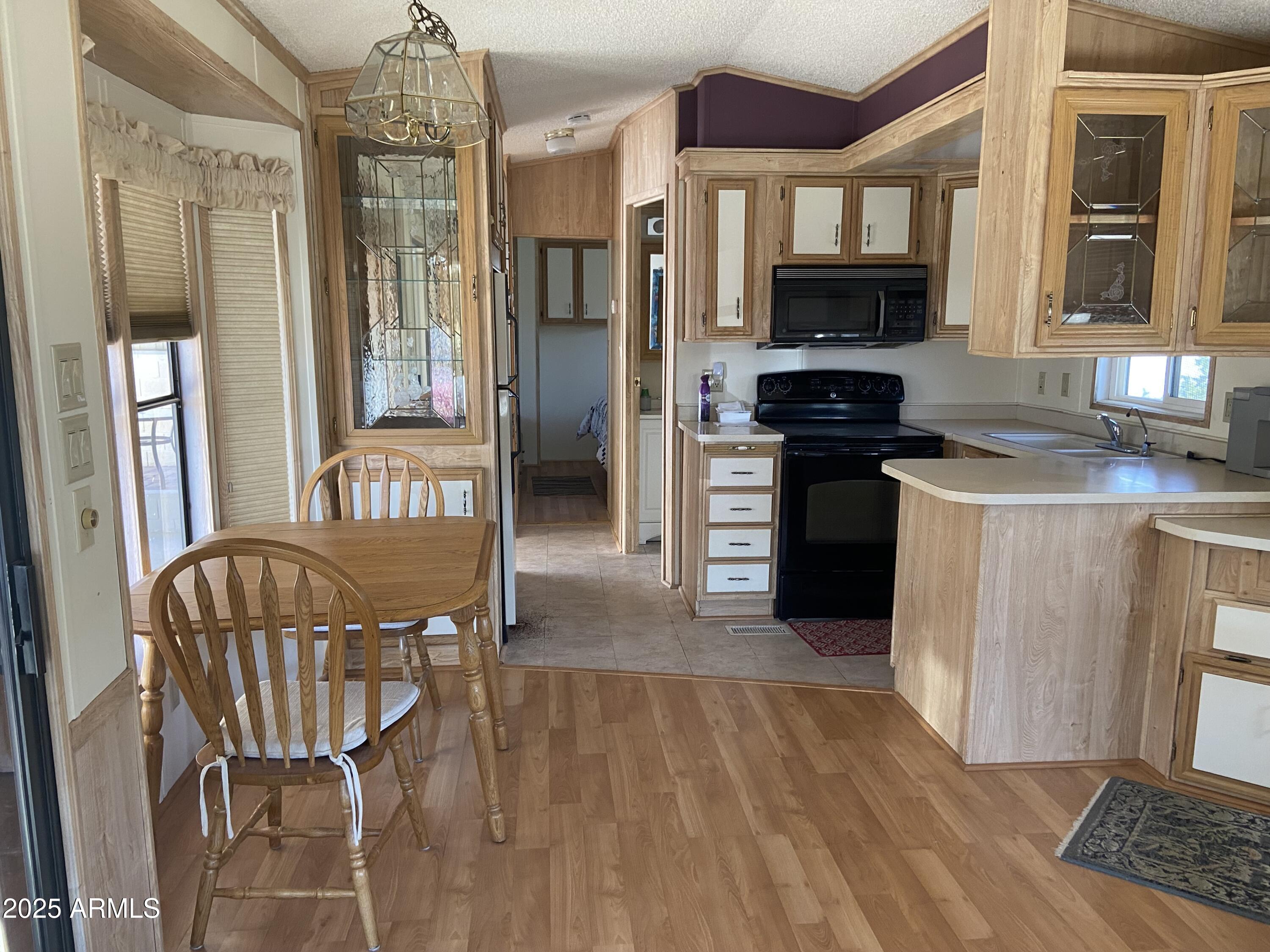 1185 West Klamath Avenue Apache Junction, AZ 85119 - Photo 6 of 26 IMG_5362