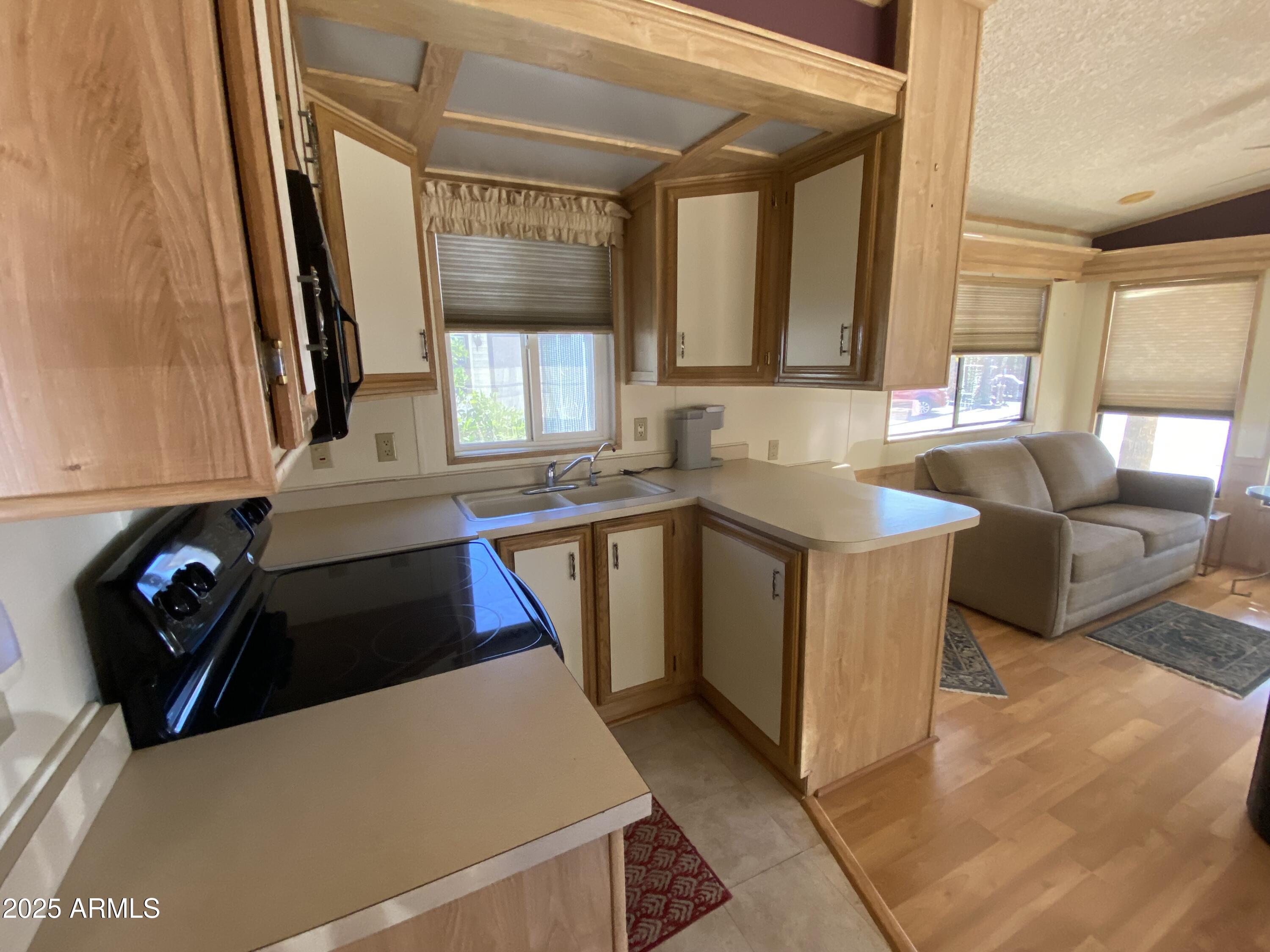 1185 West Klamath Avenue Apache Junction, AZ 85119 - Photo 9 of 26 IMG_5354