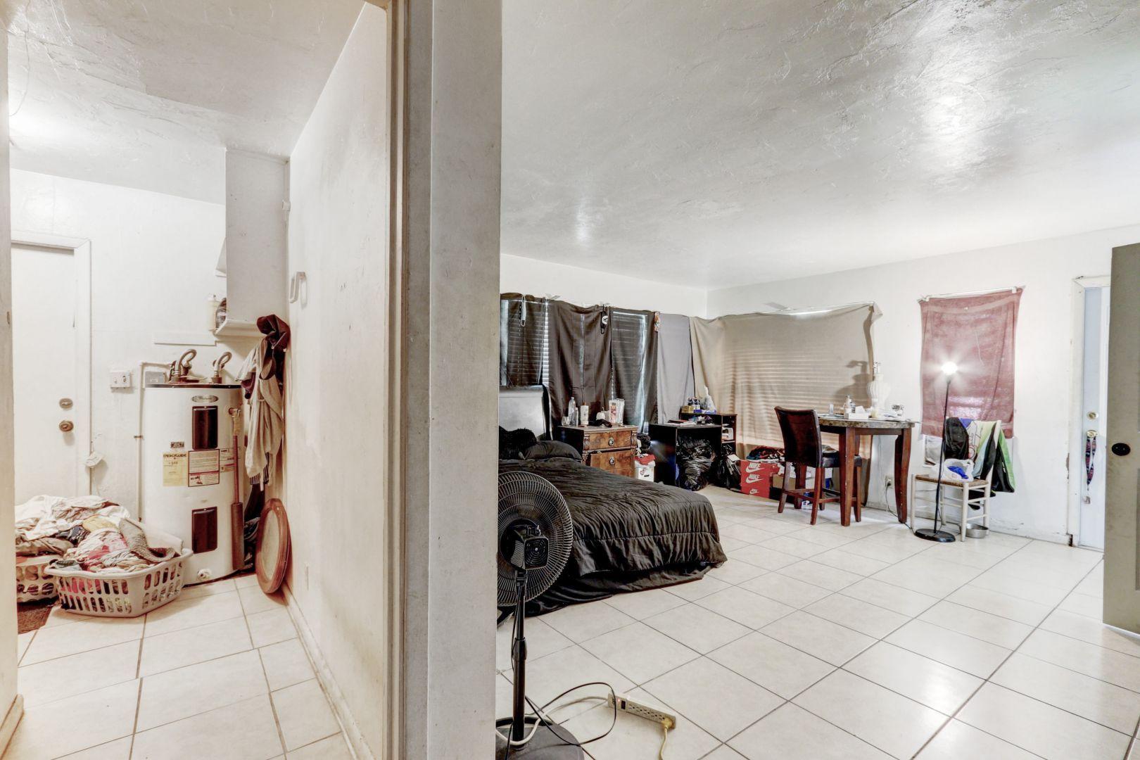 360 West Blue Heron Boulevard, Unit 1 Riviera Beach, FL 33404 - Photo 16 of 43 Living Area