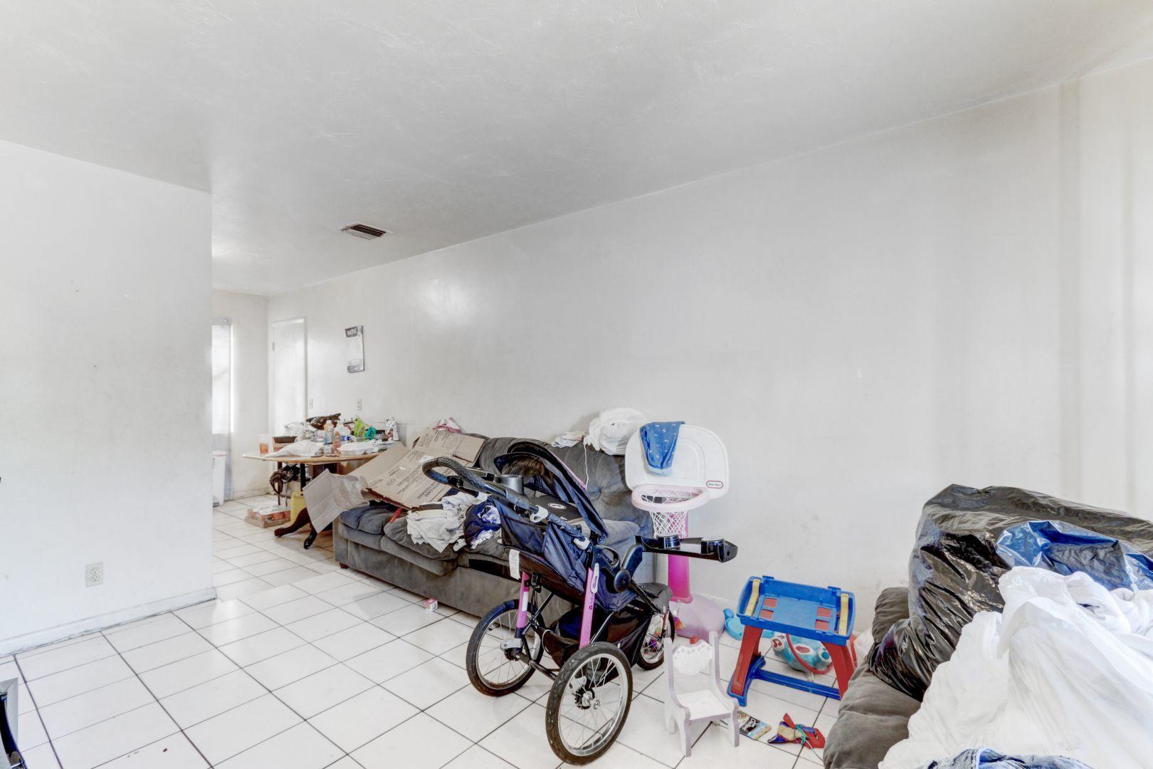 360 West Blue Heron Boulevard, Unit 1 Riviera Beach, FL 33404 - Photo 19 of 43 Living Area