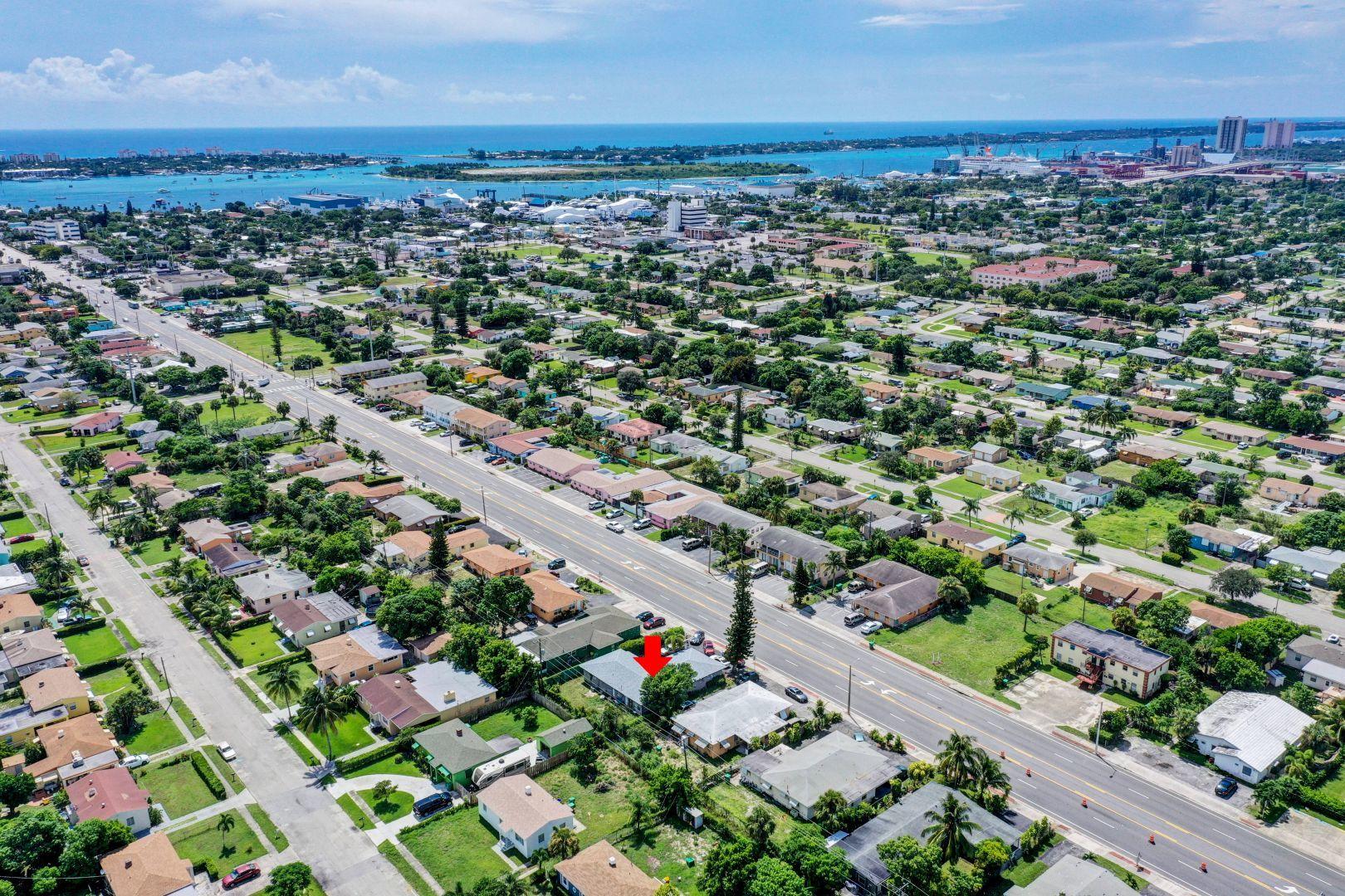 360 West Blue Heron Boulevard, Unit 1 Riviera Beach, FL 33404 - Photo 37 of 43 Aerial view