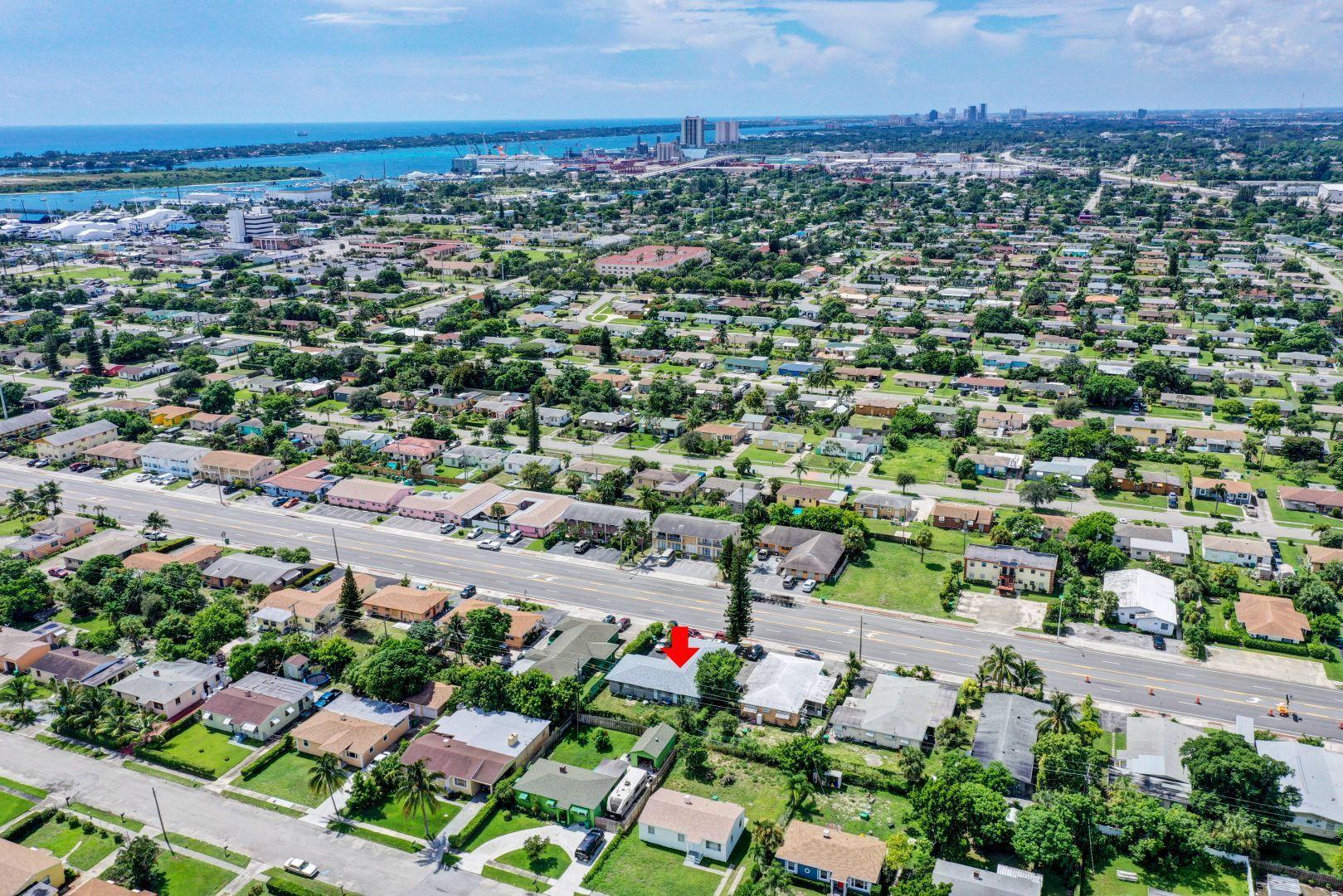360 West Blue Heron Boulevard, Unit 1 Riviera Beach, FL 33404 - Photo 38 of 43 Aerial view