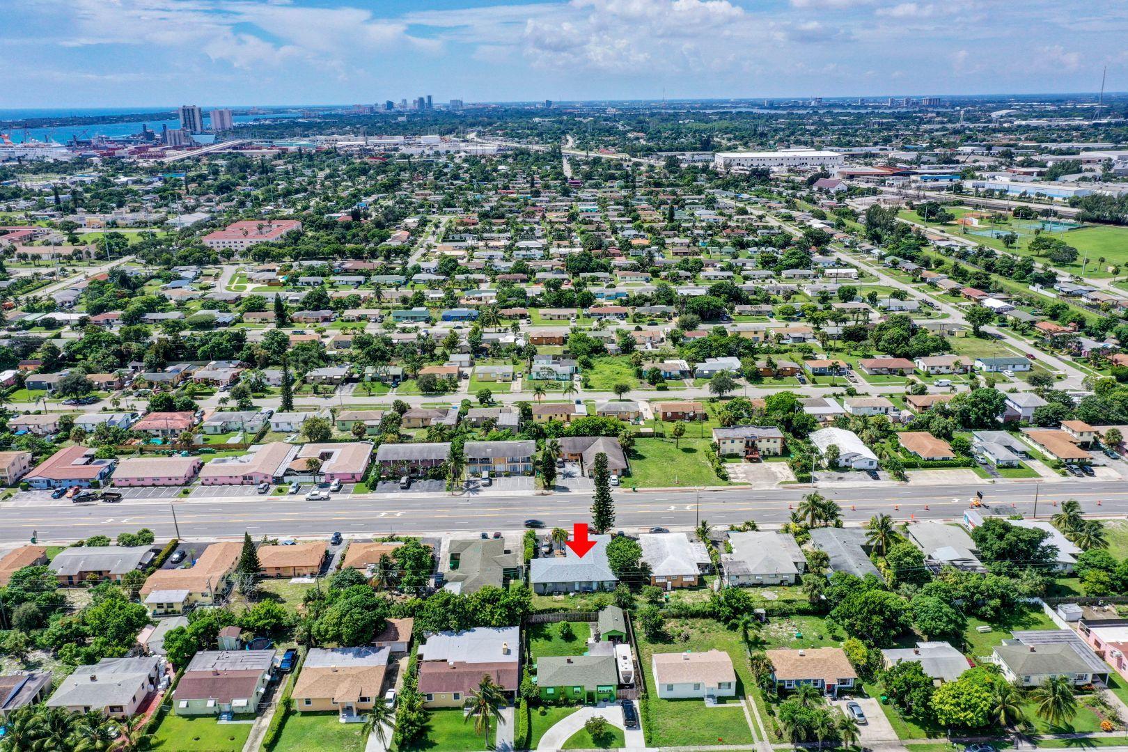 360 West Blue Heron Boulevard, Unit 1 Riviera Beach, FL 33404 - Photo 39 of 43 Aerial view