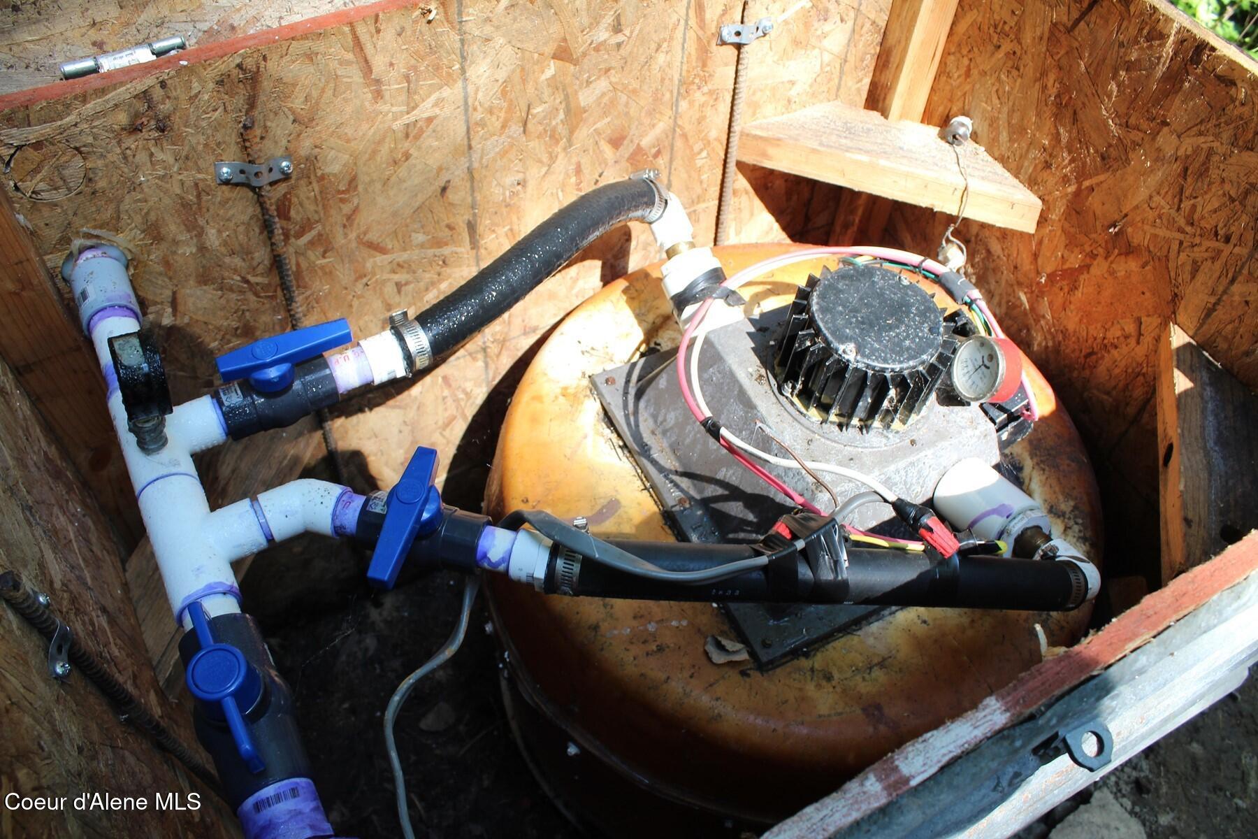 788 Gold Cup Mountain Road Laclede, ID 83841 - Photo 6 of 64 Hydroelectric Interior 1