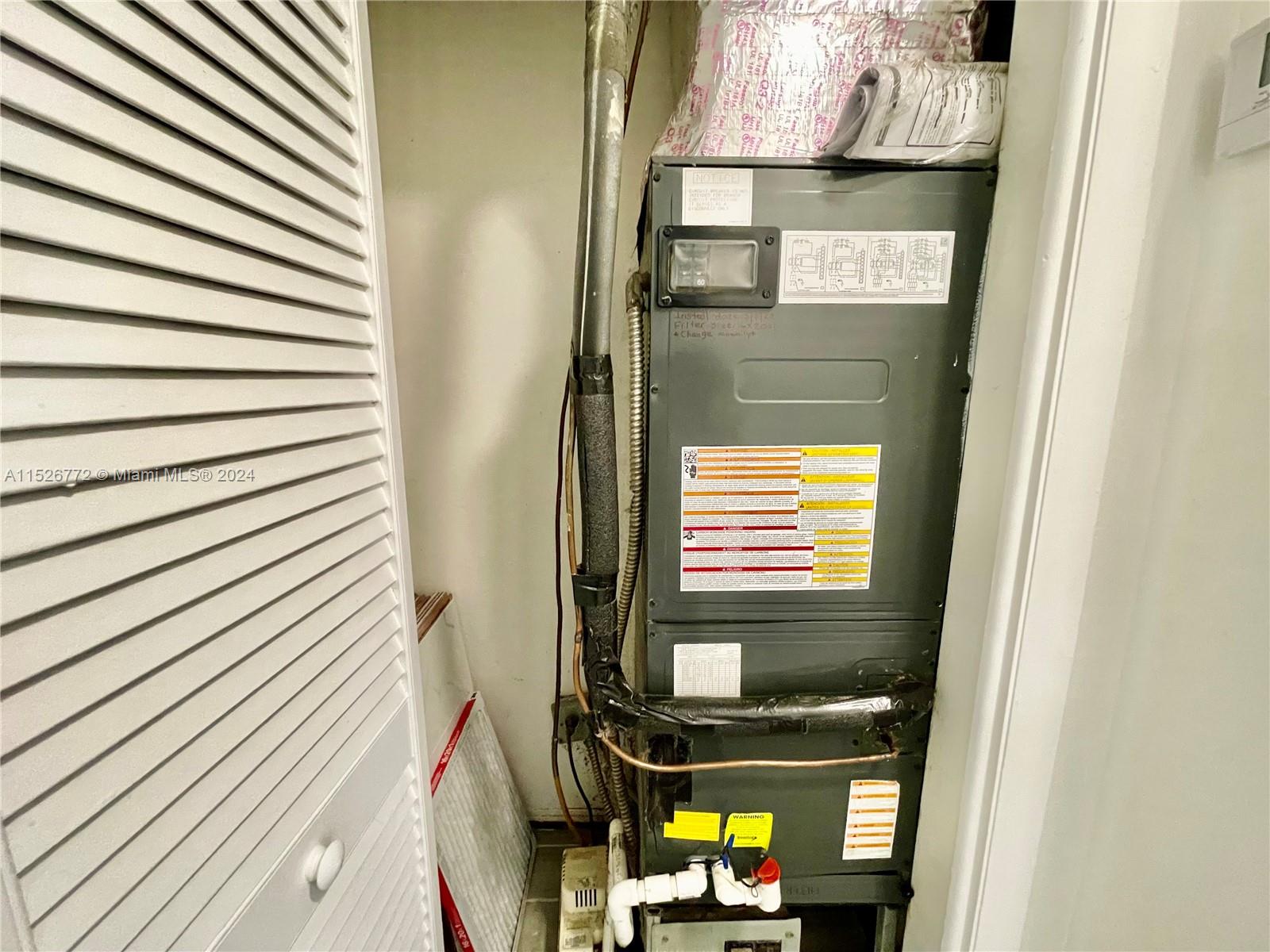 215 Southwest 10th Street Hallandale Beach, FL 33009 - Photo 13 of 18 a view of an entryway