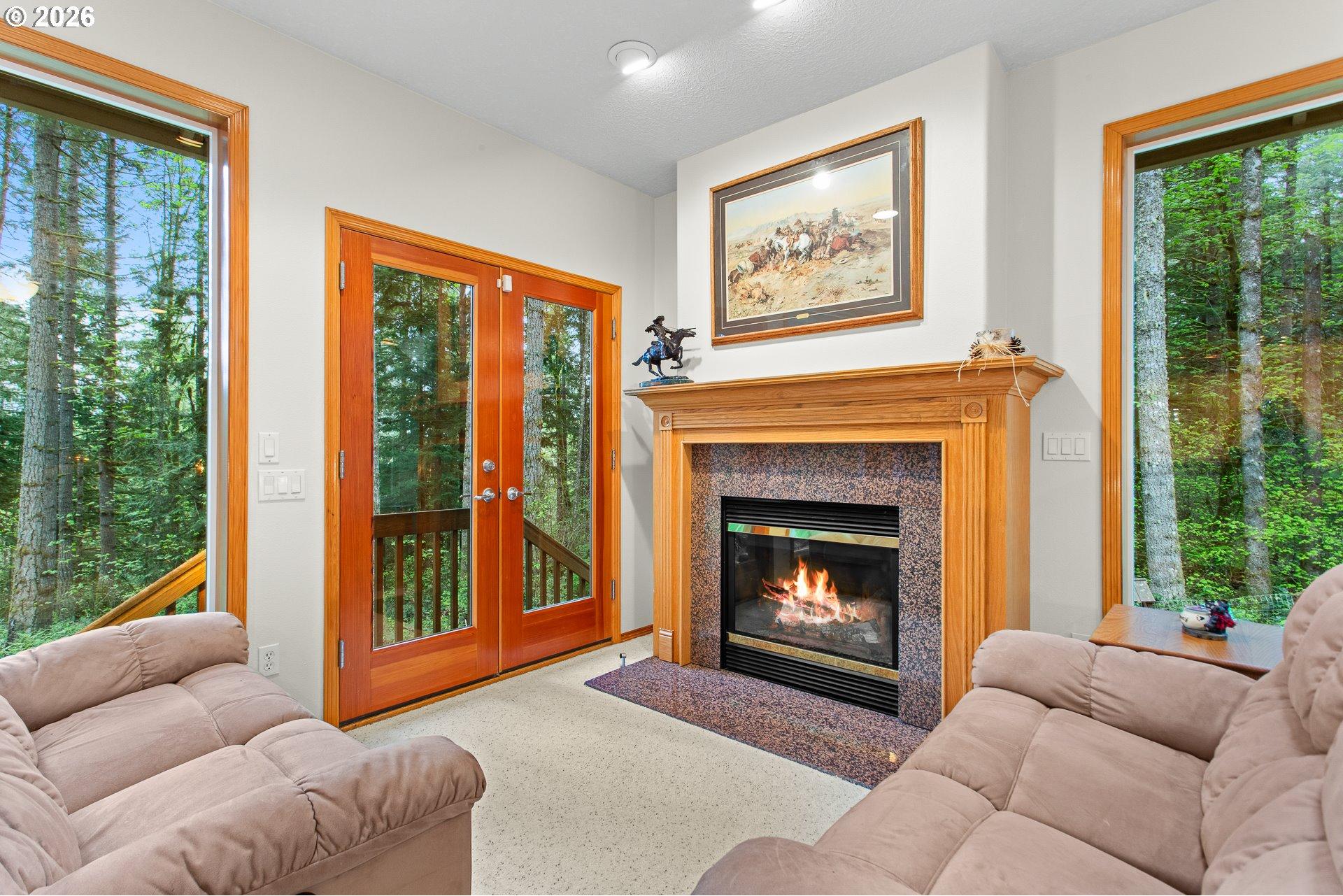 9920 Southeast Bull Run Road Corbett, OR 97019 - Photo 30 of 48 Family Room
