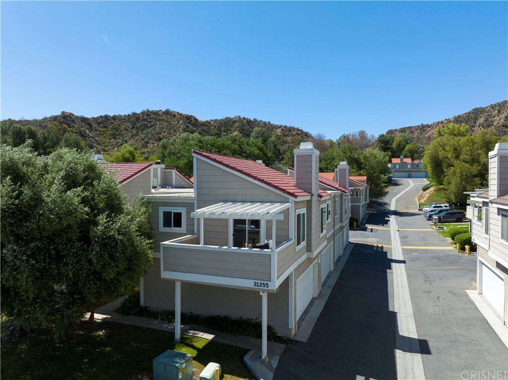 31355 The Old Road, Unit D Castaic, CA 91384 - Photo 1 of 1 Gallery Image 1
