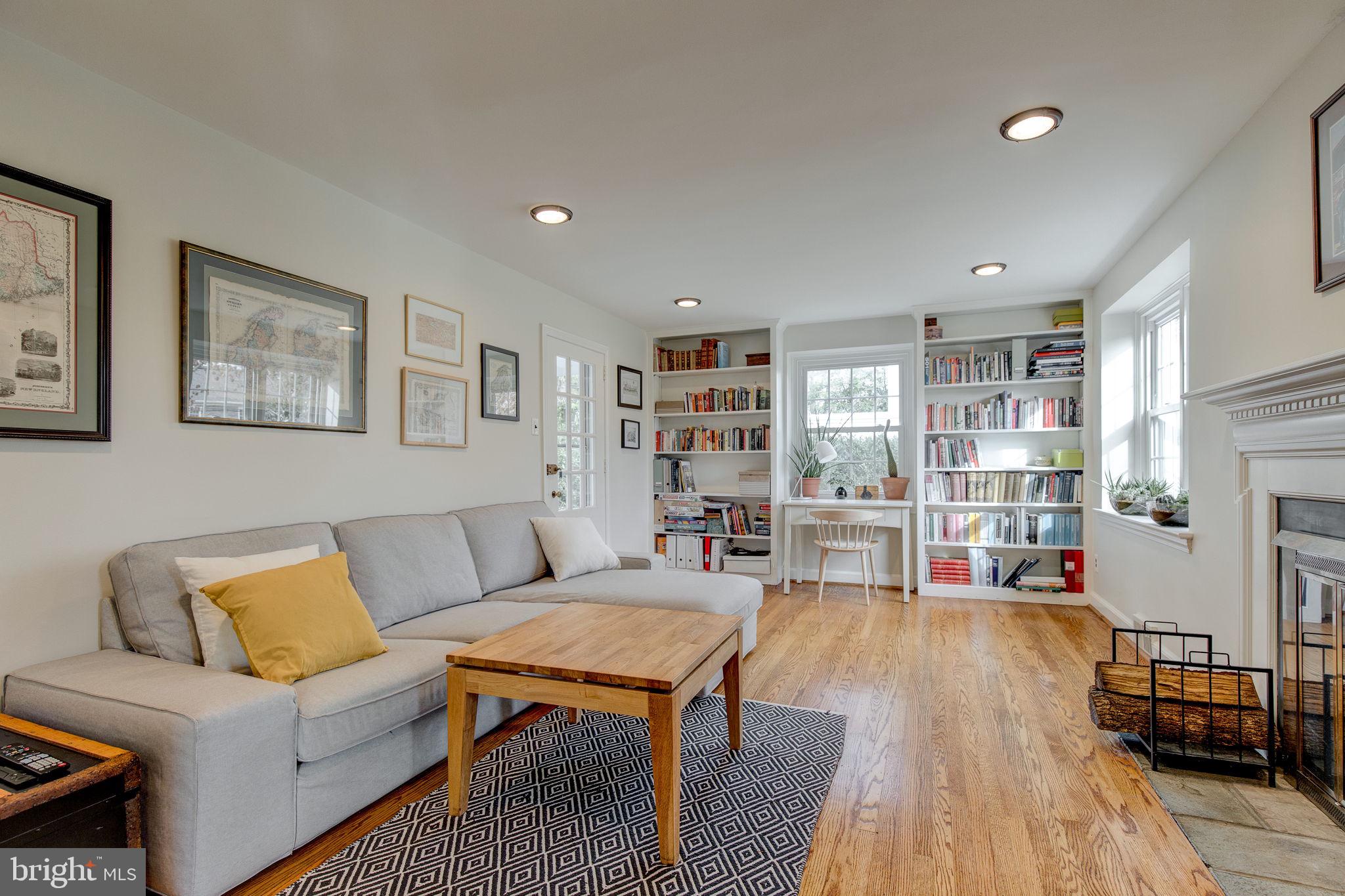 520 Rutgers Avenue Swarthmore, PA 19081 - Photo 3 of 37 Living Room