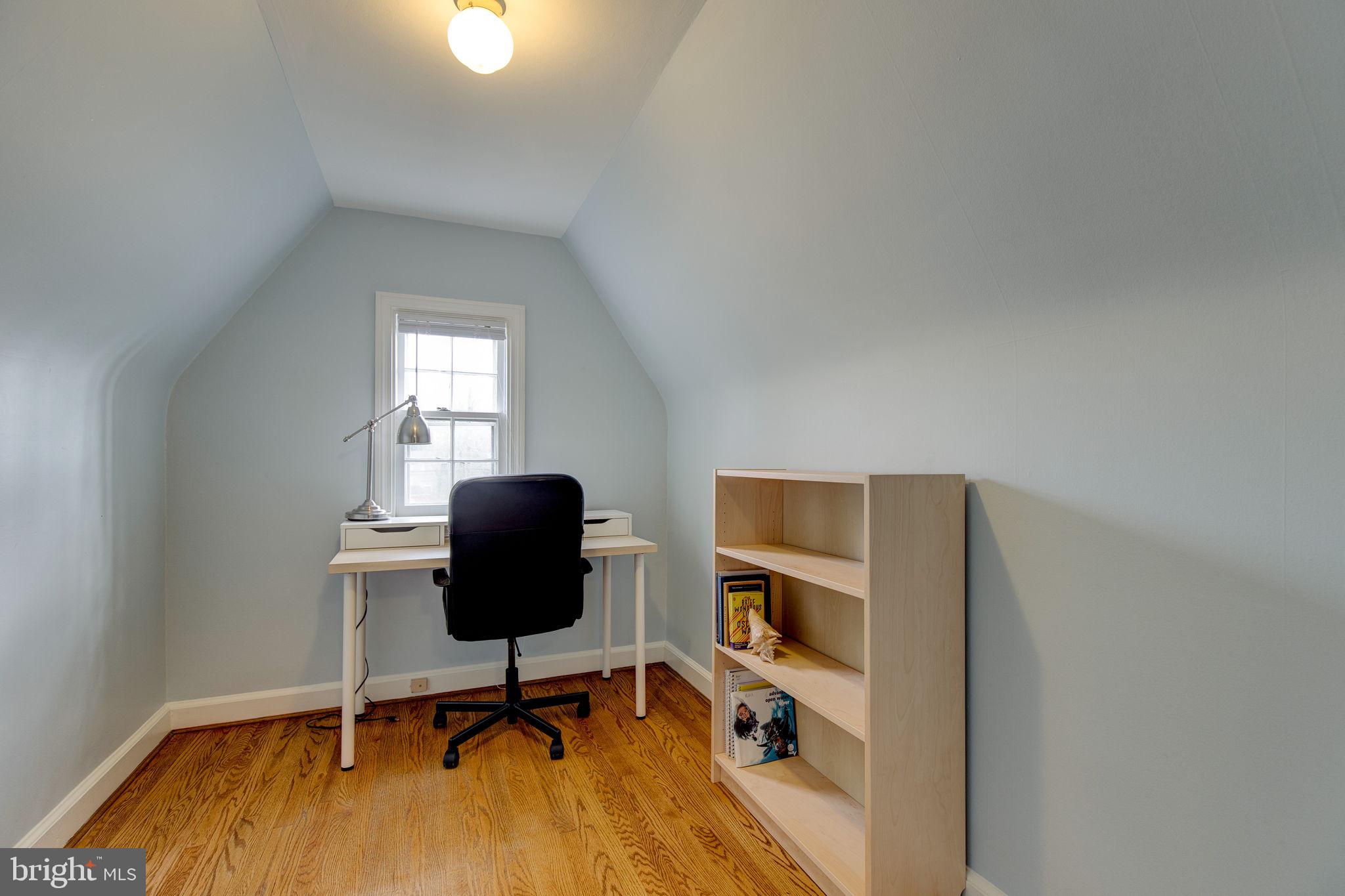 520 Rutgers Avenue Swarthmore, PA 19081 - Photo 24 of 37 Bonus Nook through Bedroom 2 (second floor)