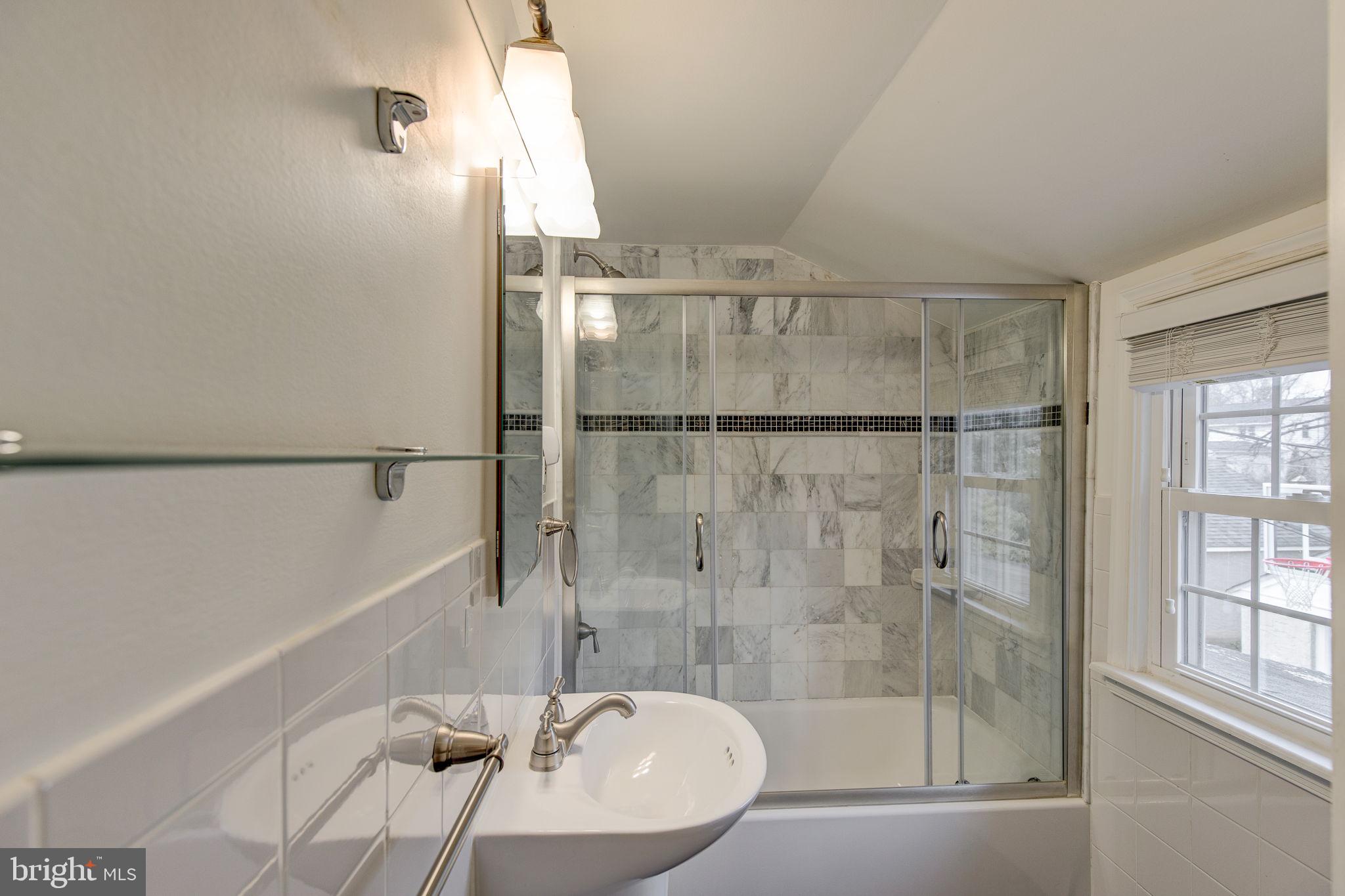 520 Rutgers Avenue Swarthmore, PA 19081 - Photo 25 of 37 Full bath (second floor)