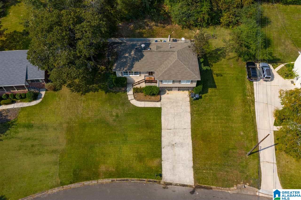 840 Comer Circle Birmingham, AL 35216 - Photo 4 of 32