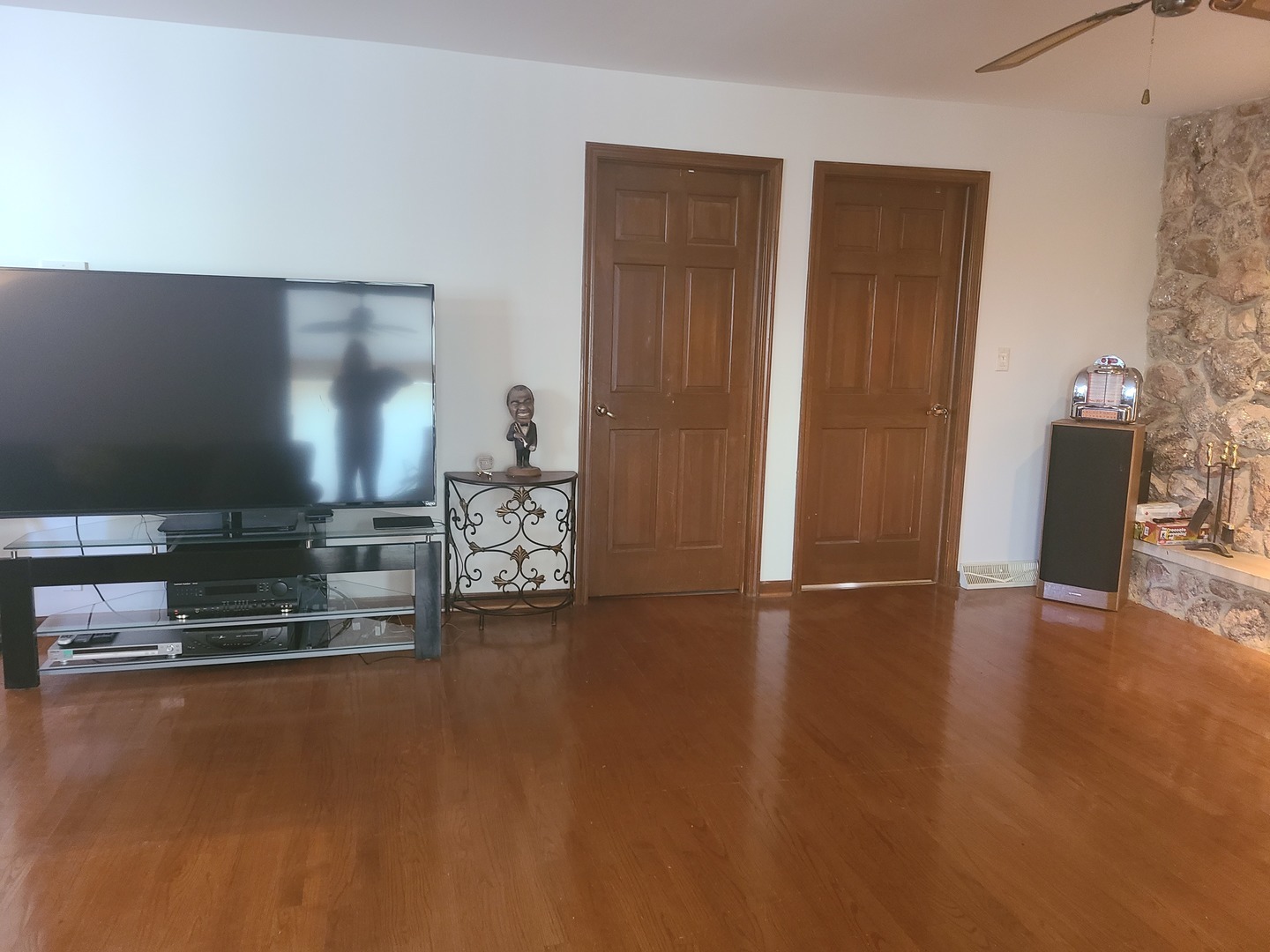 1208 Surrey Road Addison, IL 60101 - Photo 13 of 27
