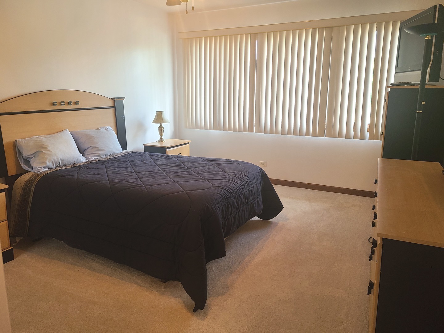 1208 Surrey Road Addison, IL 60101 - Photo 20 of 27