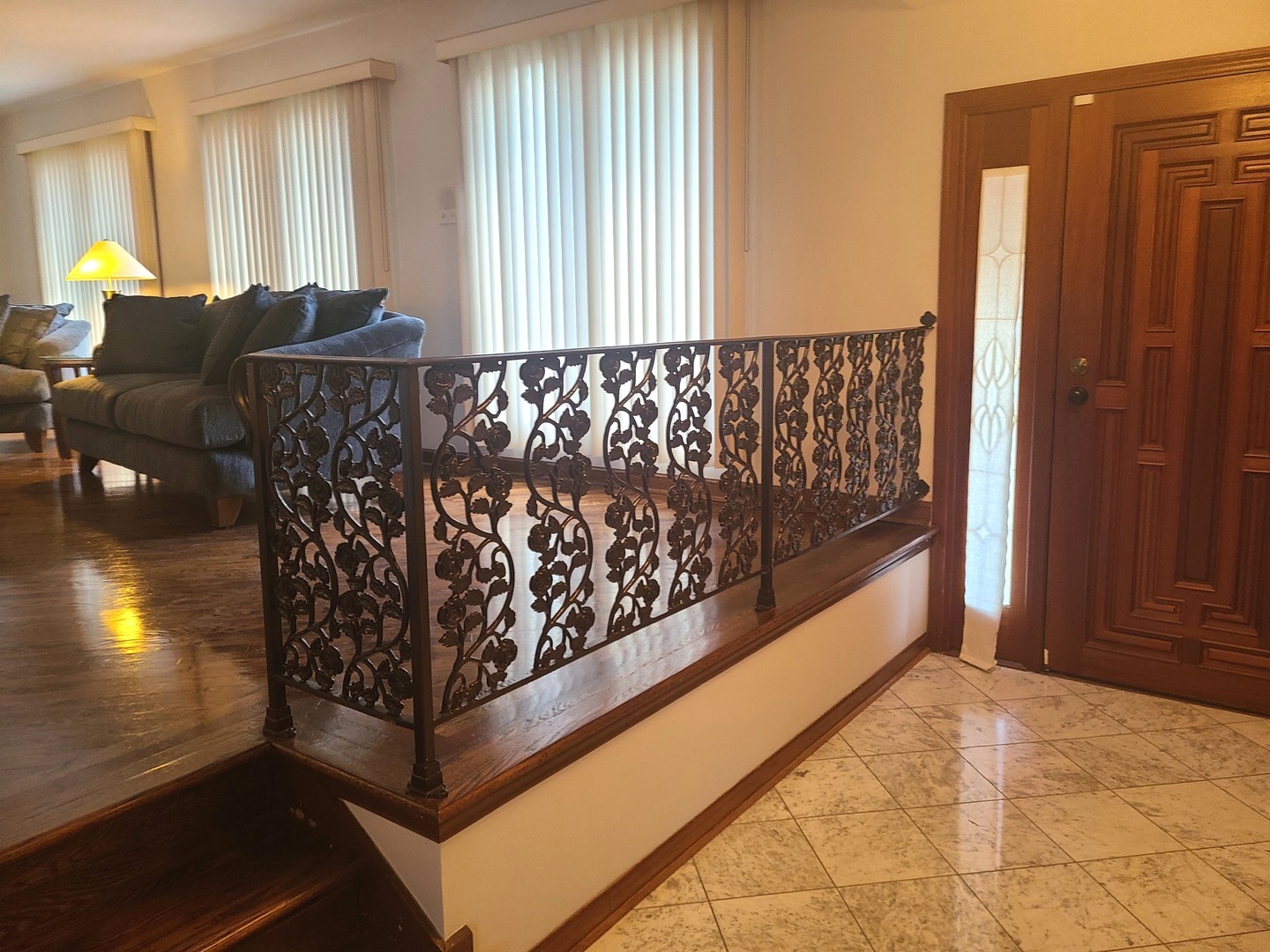 1208 Surrey Road Addison, IL 60101 - Photo 2 of 27