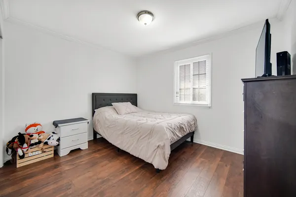 $330,000 | 1185 Norwood Lane, Aurora, IL 60504