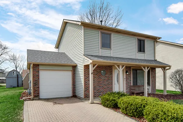 $330,000 | 1185 Norwood Lane, Aurora, IL 60504
