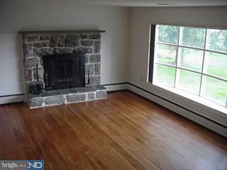 892 Bell Aire Road Pottstown, PA 19464 - Photo 2 of 6 Gallery Image 2
