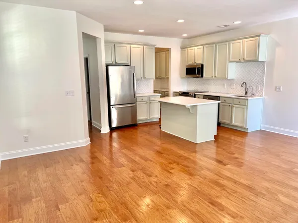 $2,600 | 5160 East Liberty Park Circle, North Charleston, SC 29405