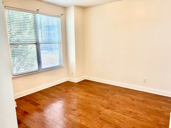 $2,600 | 5160 East Liberty Park Circle, North Charleston, SC 29405