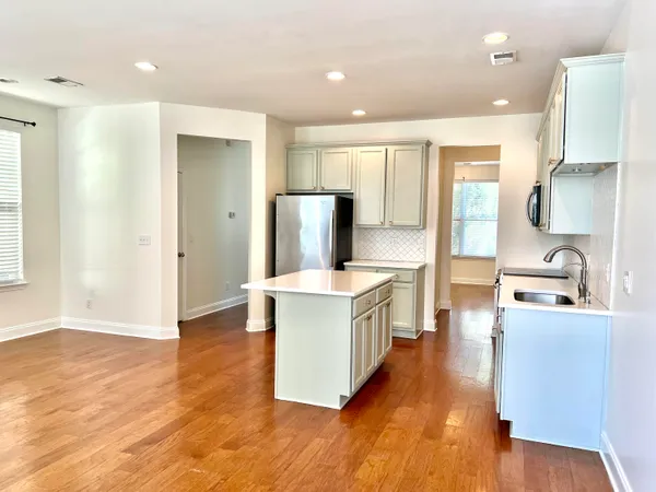 $2,600 | 5160 East Liberty Park Circle, North Charleston, SC 29405