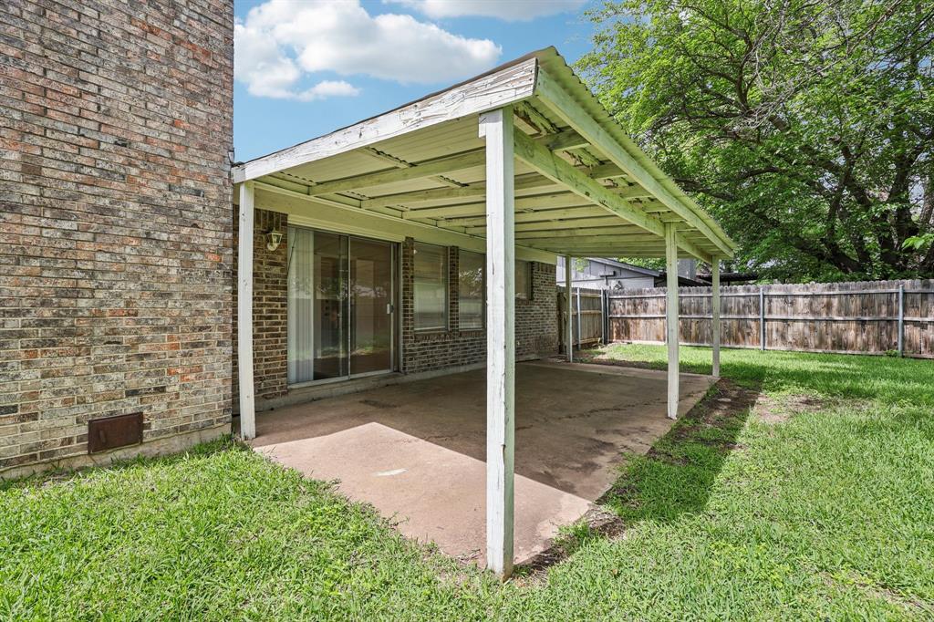 337 Apache Trail Keller, TX 76248 - Photo 21 of 36 a front view of a house with a yard