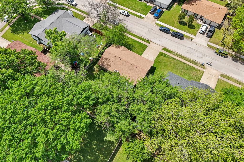 337 Apache Trail Keller, TX 76248 - Photo 33 of 36 an aerial view of a house with a yard