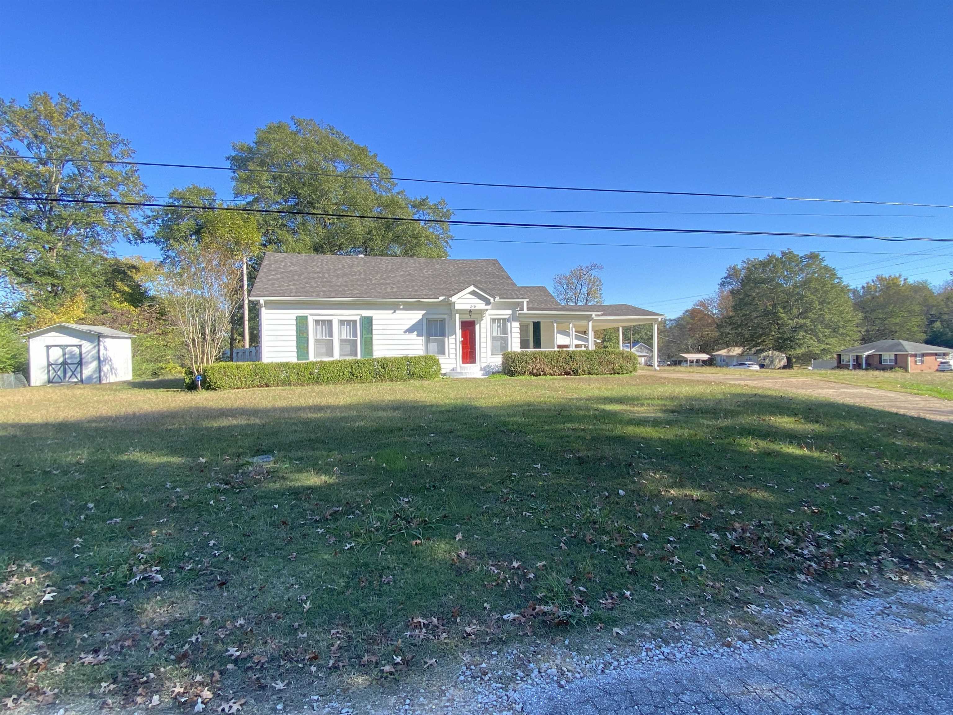 240 South Oak Street Adamsville, TN 38310 - Photo 19 of 29 a house view with garden space
