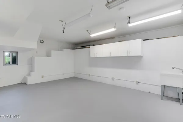 $799,000 | 898 Woodlawn Drive, Thousand Oaks, CA 91360