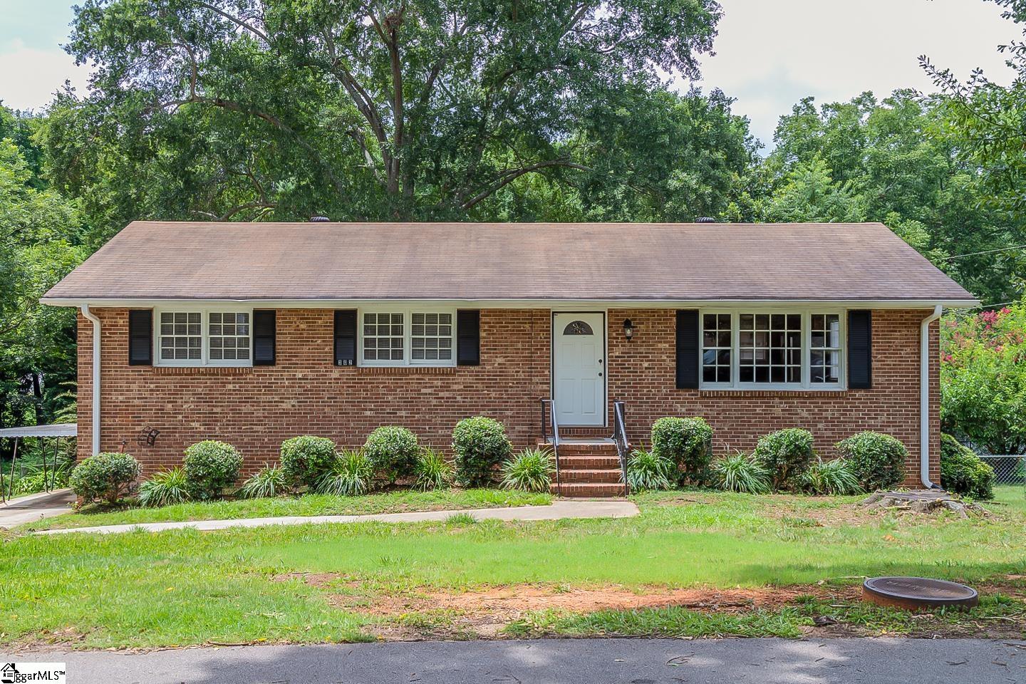 302 Farmington Road Greenville, SC 29605 - Photo 1 of 22