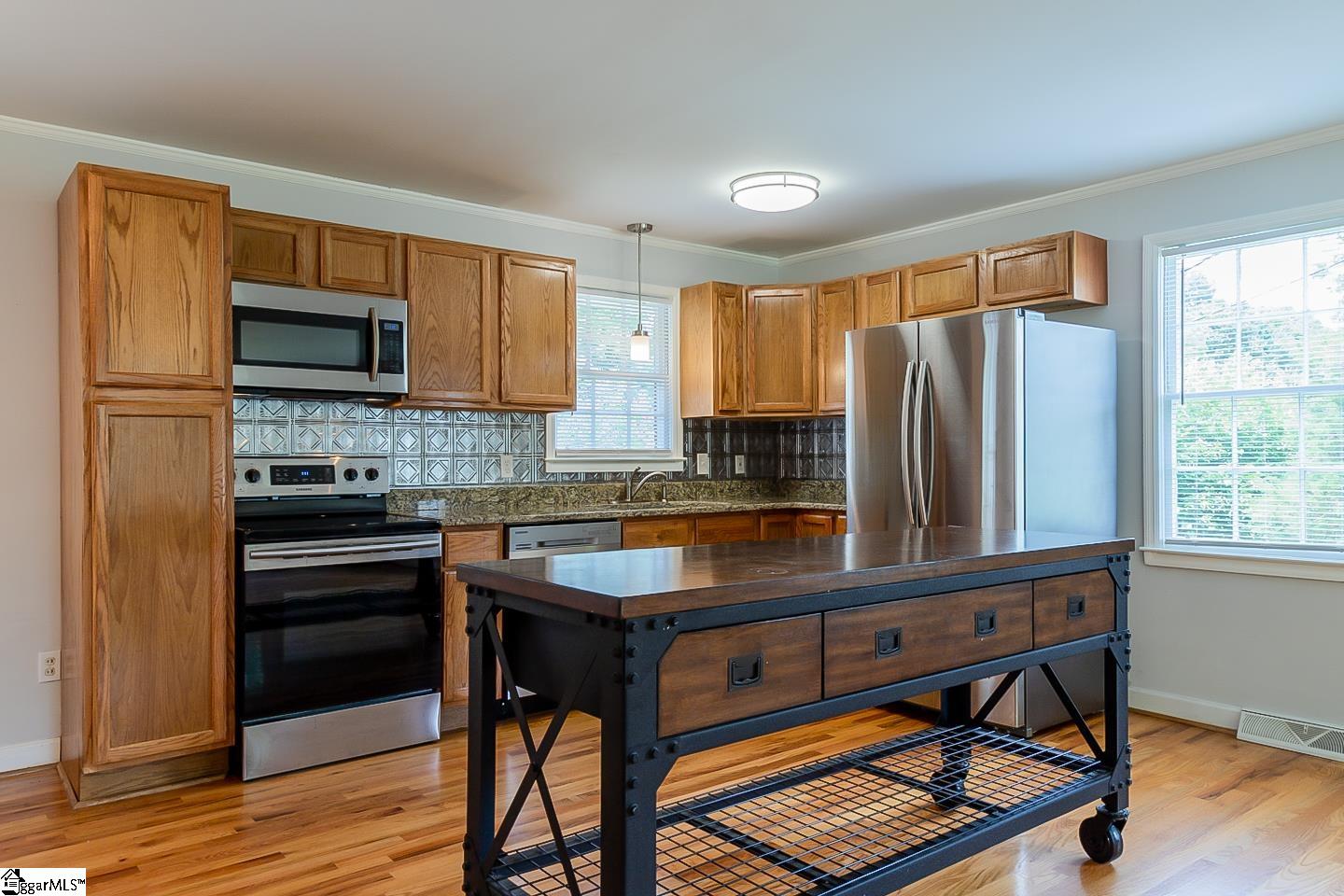 302 Farmington Road Greenville, SC 29605 - Photo 13 of 22