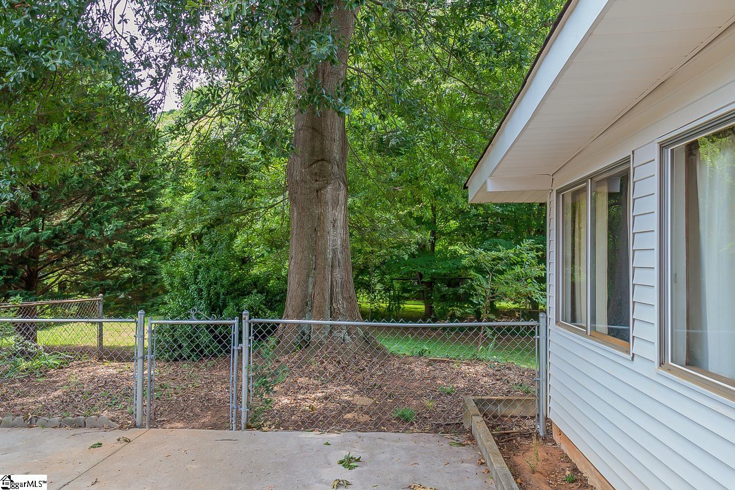 302 Farmington Road Greenville, SC 29605 - Photo 18 of 22