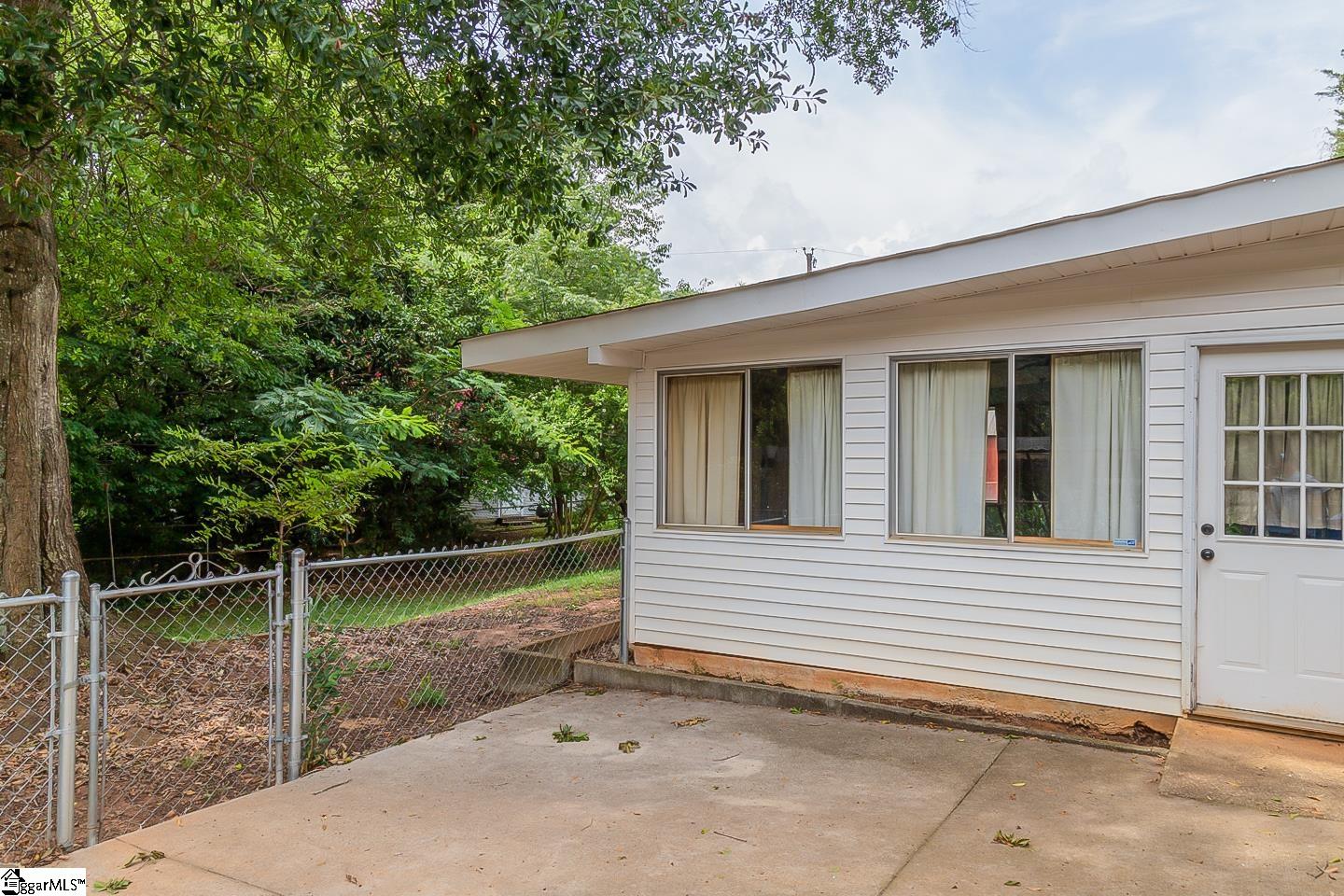 302 Farmington Road Greenville, SC 29605 - Photo 19 of 22