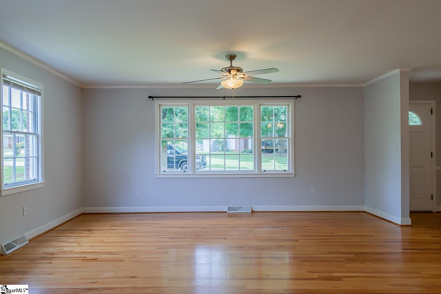 302 Farmington Road Greenville, SC 29605 - Photo 4 of 22