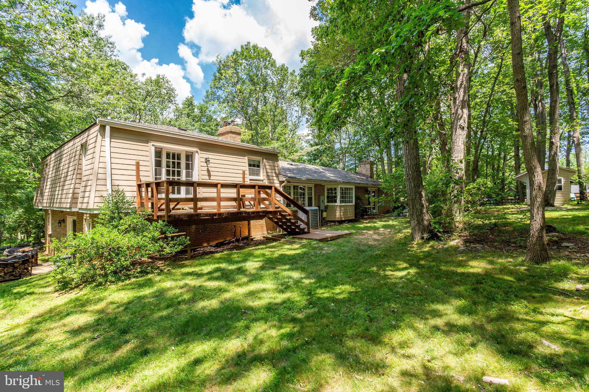 10520 Wickens Road Vienna, VA 22181 - Photo 39 of 44 Exterior Rear View