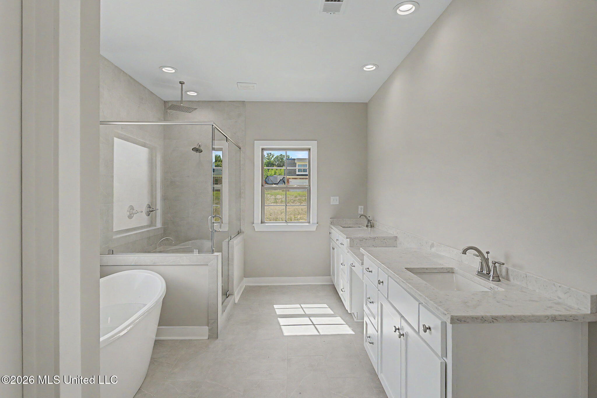 4677 Taylor Trail Hernando, MS 38632 - Photo 14 of 31 Primary Bathroom