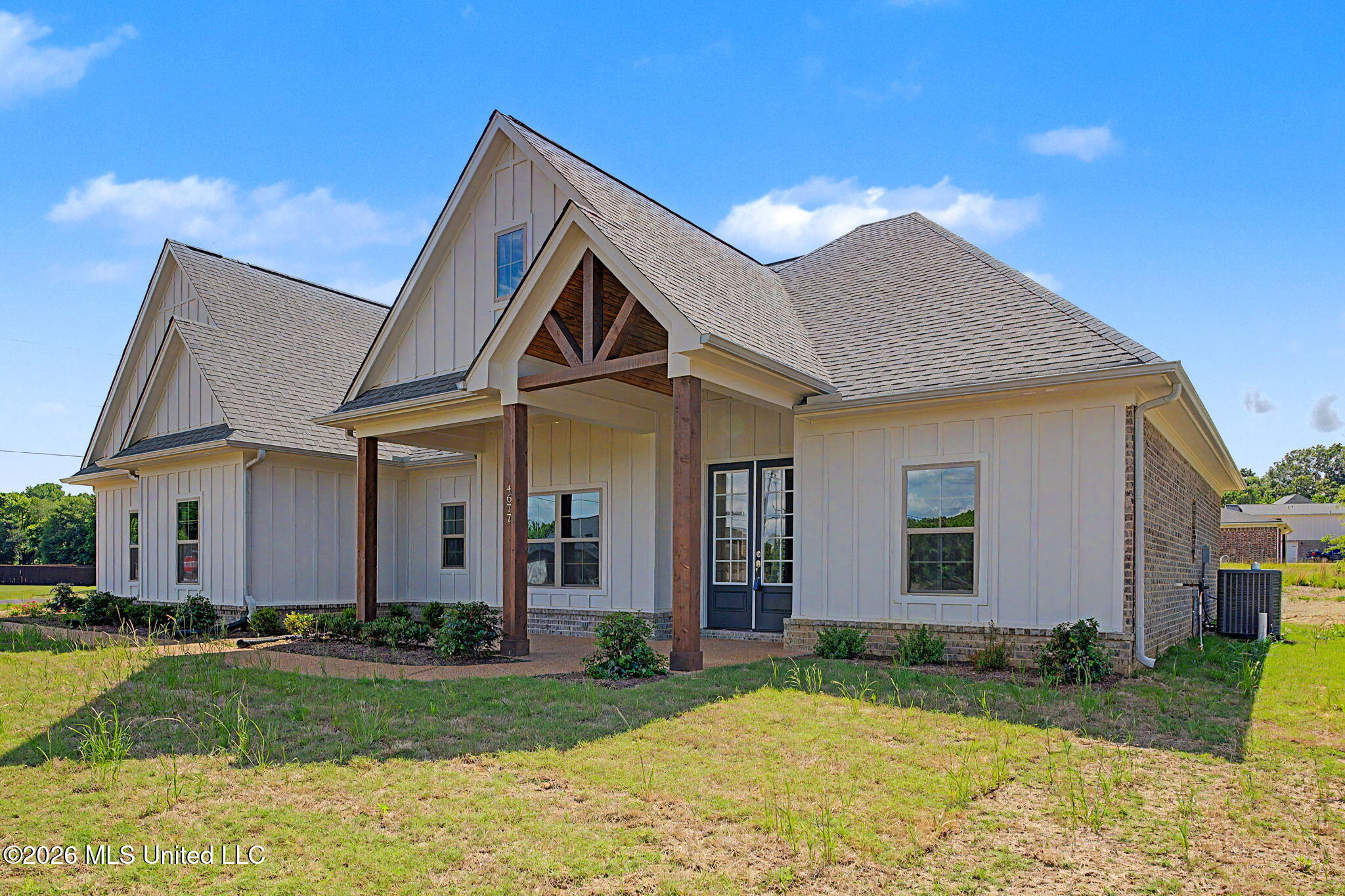 4677 Taylor Trail Hernando, MS 38632 - Photo 2 of 31 Front Patio