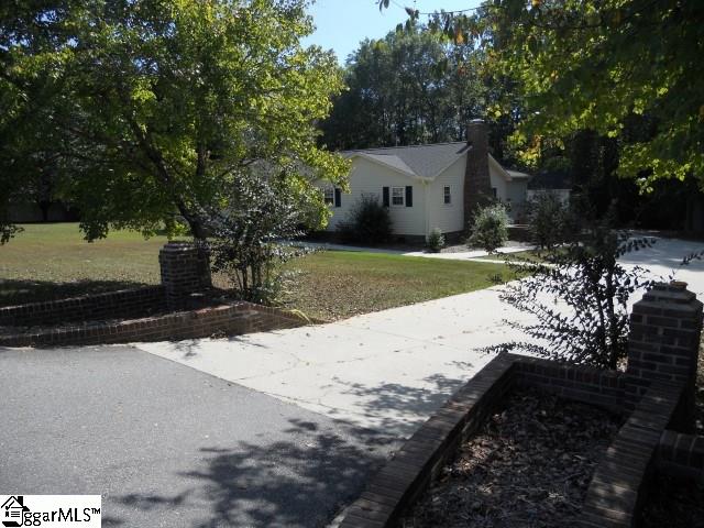405 State Rd S-39-300 Pickens, SC 29671 - Photo 3 of 35