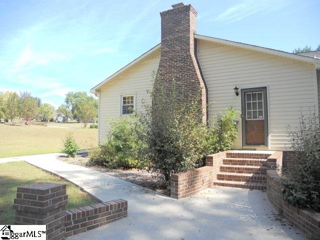 405 State Rd S-39-300 Pickens, SC 29671 - Photo 4 of 35