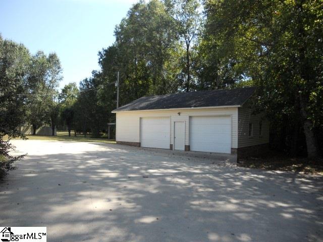 405 State Rd S-39-300 Pickens, SC 29671 - Photo 33 of 35