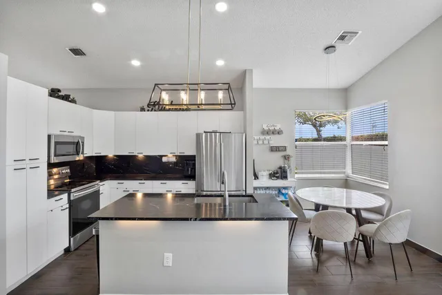 $3,150 | 7654 Rockport Circle, Lake Worth, FL 33467