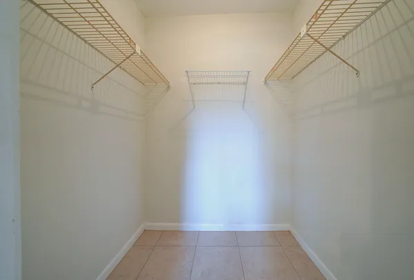 $1,800 | 550 Southeast 2nd Avenue, Unit G27, Deerfield Beach, FL 33441