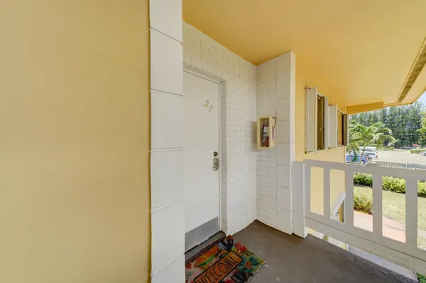 $1,800 | 550 Southeast 2nd Avenue, Unit G27, Deerfield Beach, FL 33441