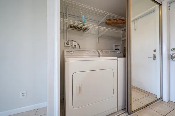$1,800 | 550 Southeast 2nd Avenue, Unit G27, Deerfield Beach, FL 33441