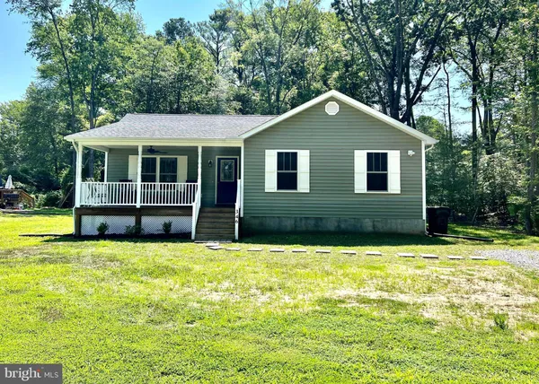 $2,150 | 346 Brooks Drive, Colonial Beach, VA 22443