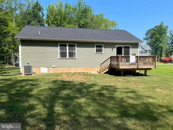 $2,150 | 346 Brooks Drive, Colonial Beach, VA 22443