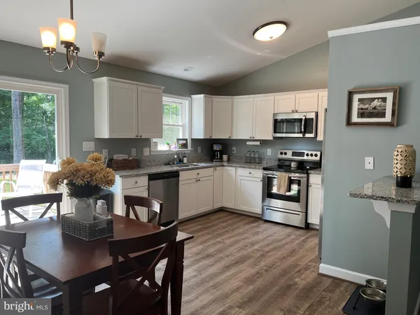 $2,150 | 346 Brooks Drive, Colonial Beach, VA 22443